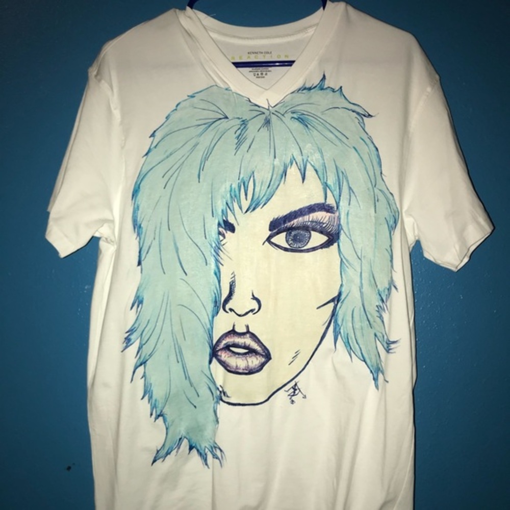 NWOT KC White T “Becky With The Blued Hair”